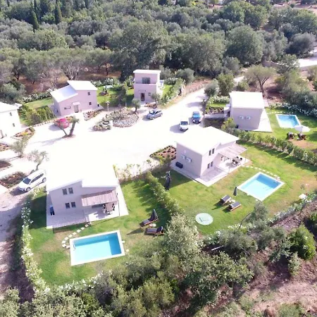 Epta Karpi Complex Of 7 Luxury Vilă *